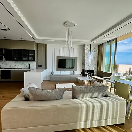 Fountain Villa, Coast *